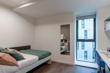 Platinum En Suite - Image 2
